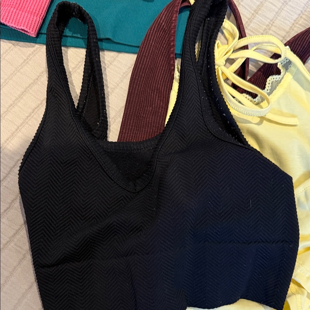 Bundle Layering Tanks M-L Multicolor Set 6 - Picture 5 of 8